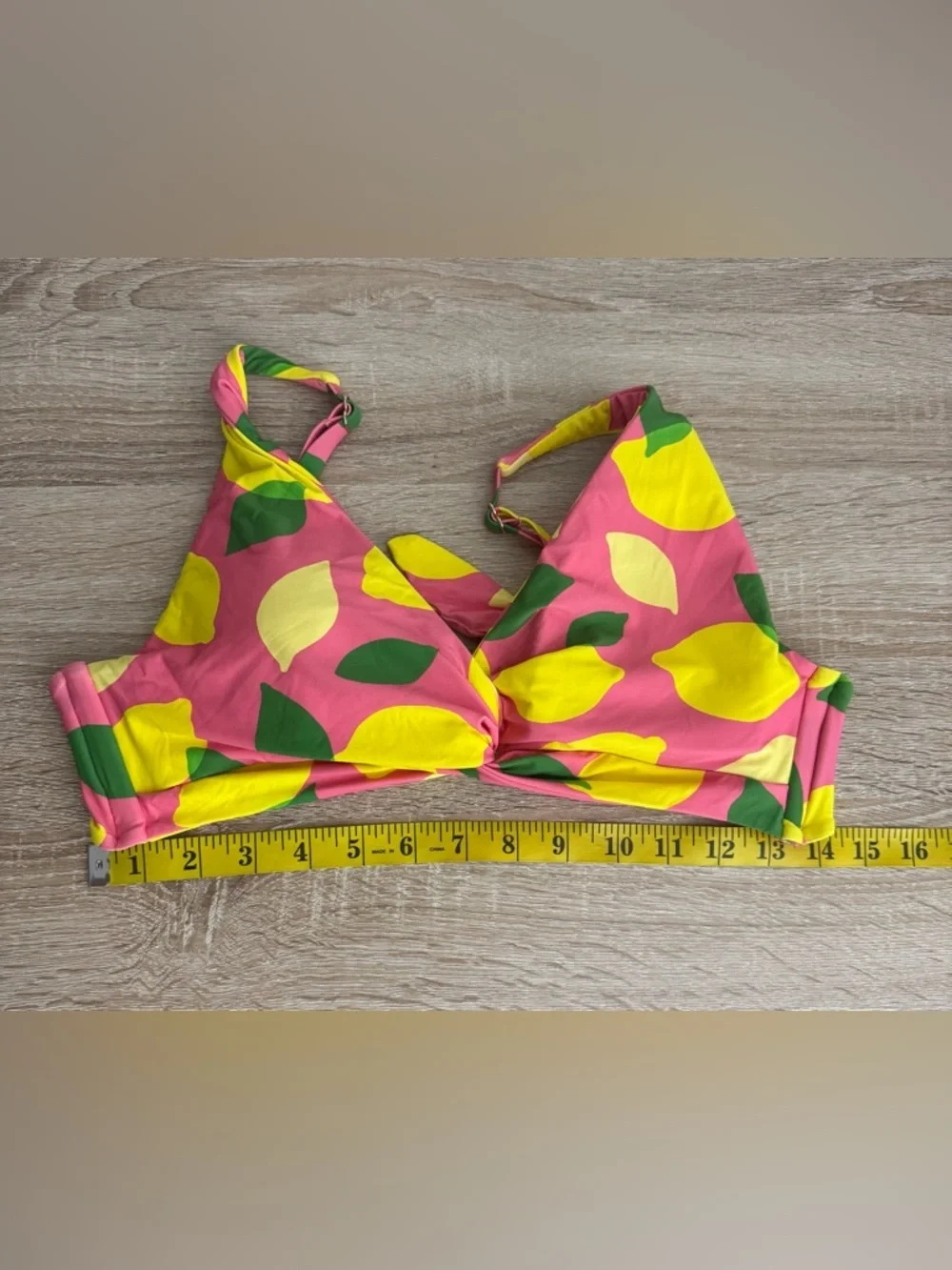 Kate Spade New York Size M Lemon Print Bikini Top